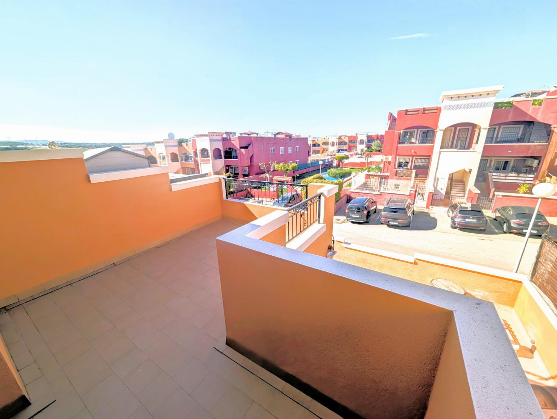 For sale - 3 Bedroom 2 Bathroom Chalet in Orihuela Costa - Dream Hills  - Alicante