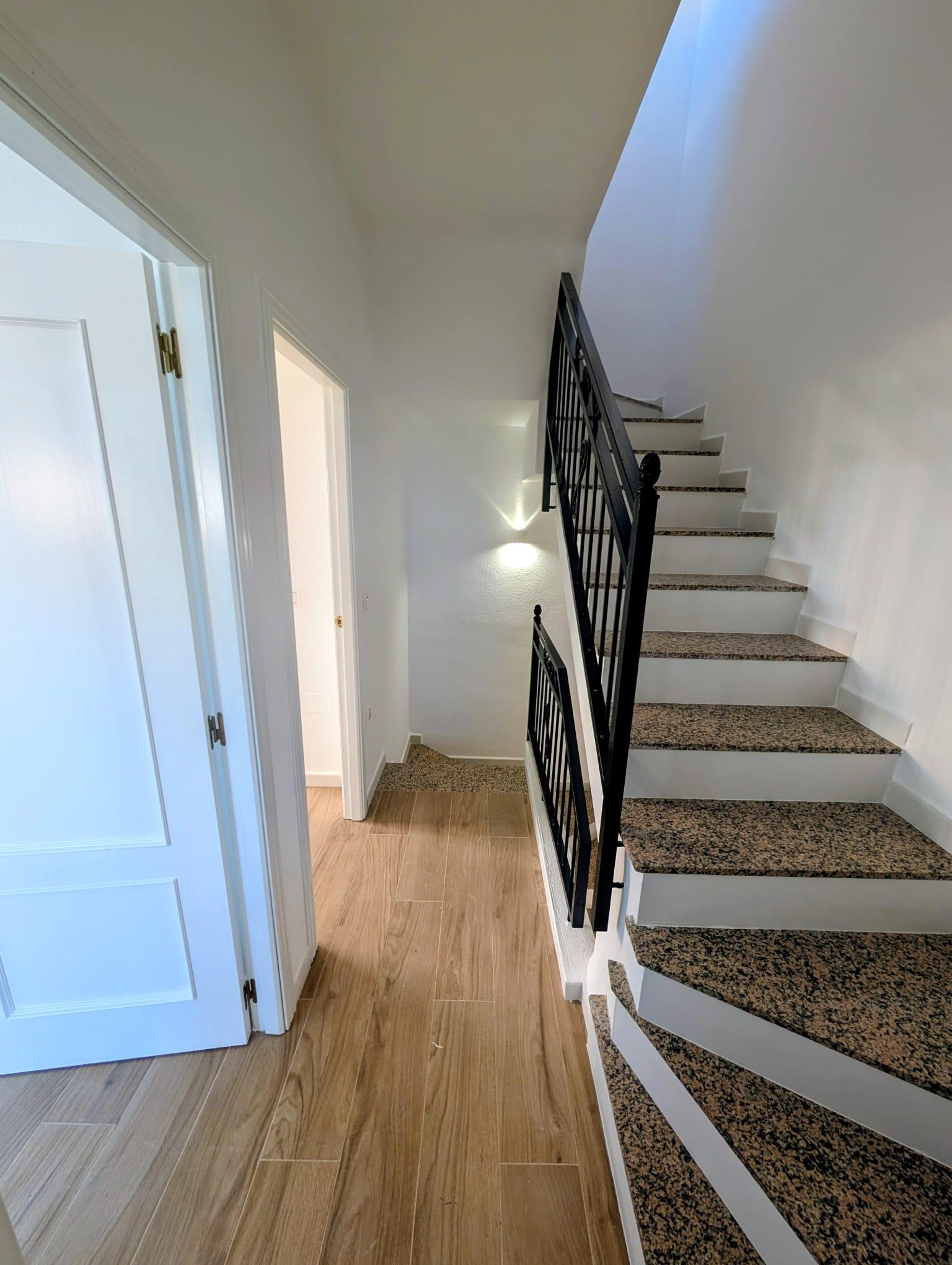 For sale - 3 Bedroom 2 Bathroom Chalet in Orihuela Costa - Dream Hills  - Alicante
