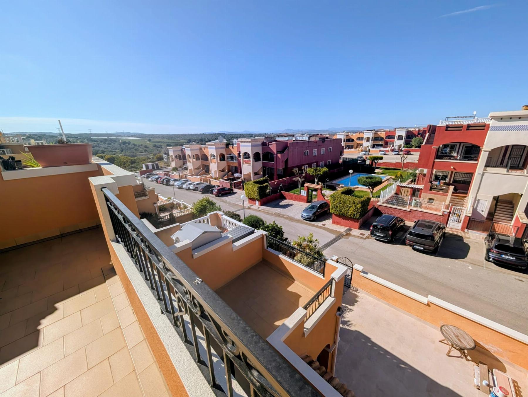 For sale - 3 Bedroom 2 Bathroom Chalet in Orihuela Costa - Dream Hills  - Alicante
