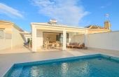 92-71/78004, 3 Bedroom 2 Bathroom Villa in Torrevieja