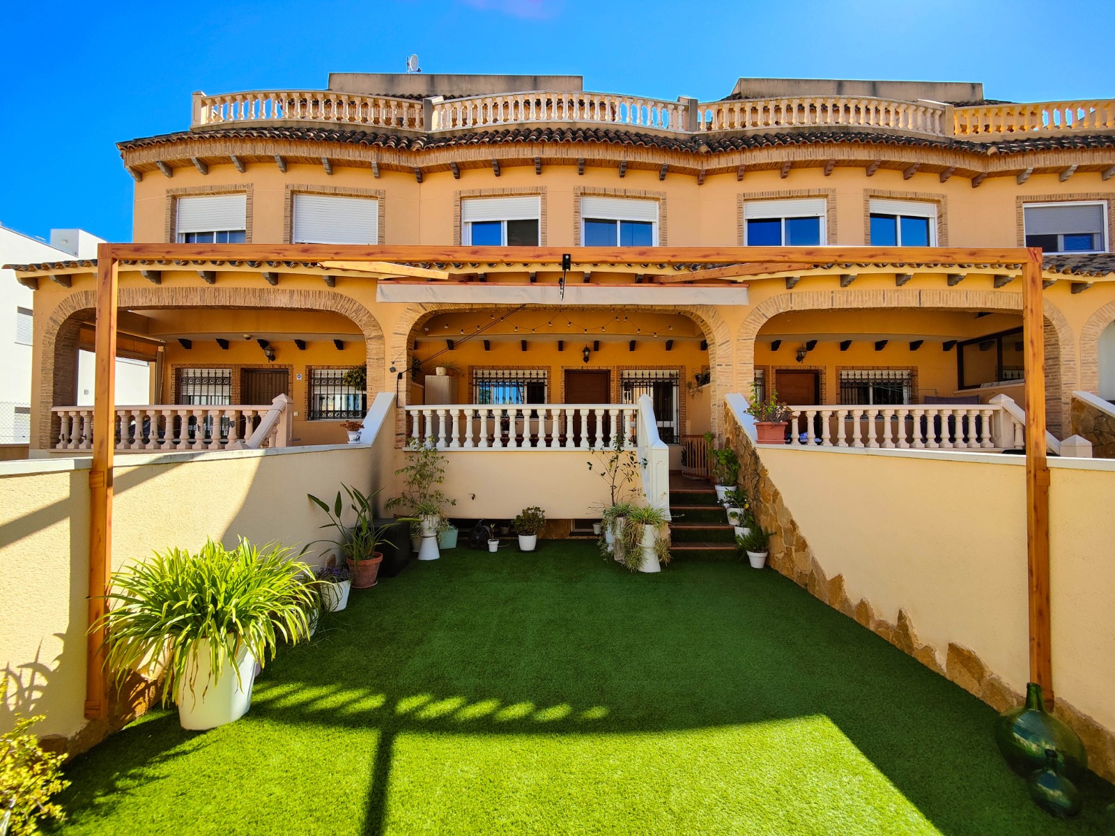 For sale - 4 Bedroom 3 Bathroom Townhouse in Guardamar del Segura - Guardamar - El Raso  - Alicante