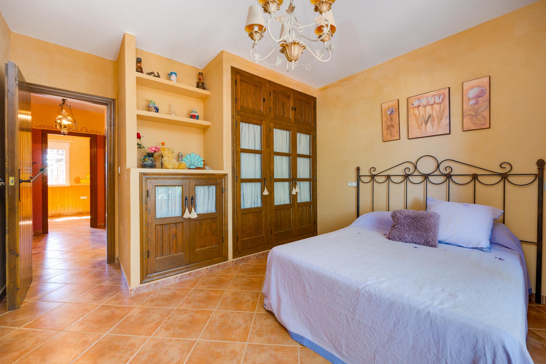 For sale - 5 Bedroom 3 Bathroom Chalet in San Miguel de Salinas - San Miguel de Salinas  - Alicante