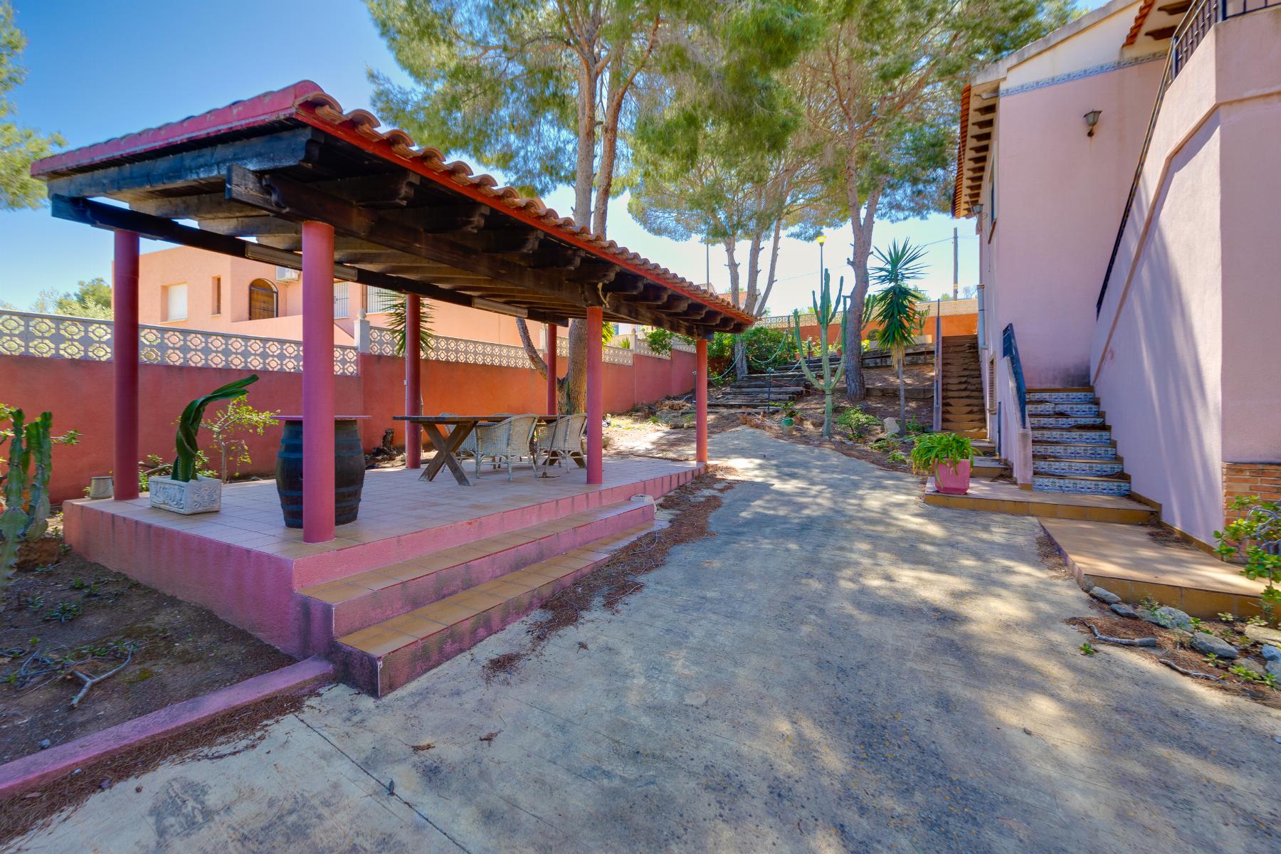For sale - 5 Bedroom 3 Bathroom Chalet in San Miguel de Salinas - San Miguel de Salinas  - Alicante