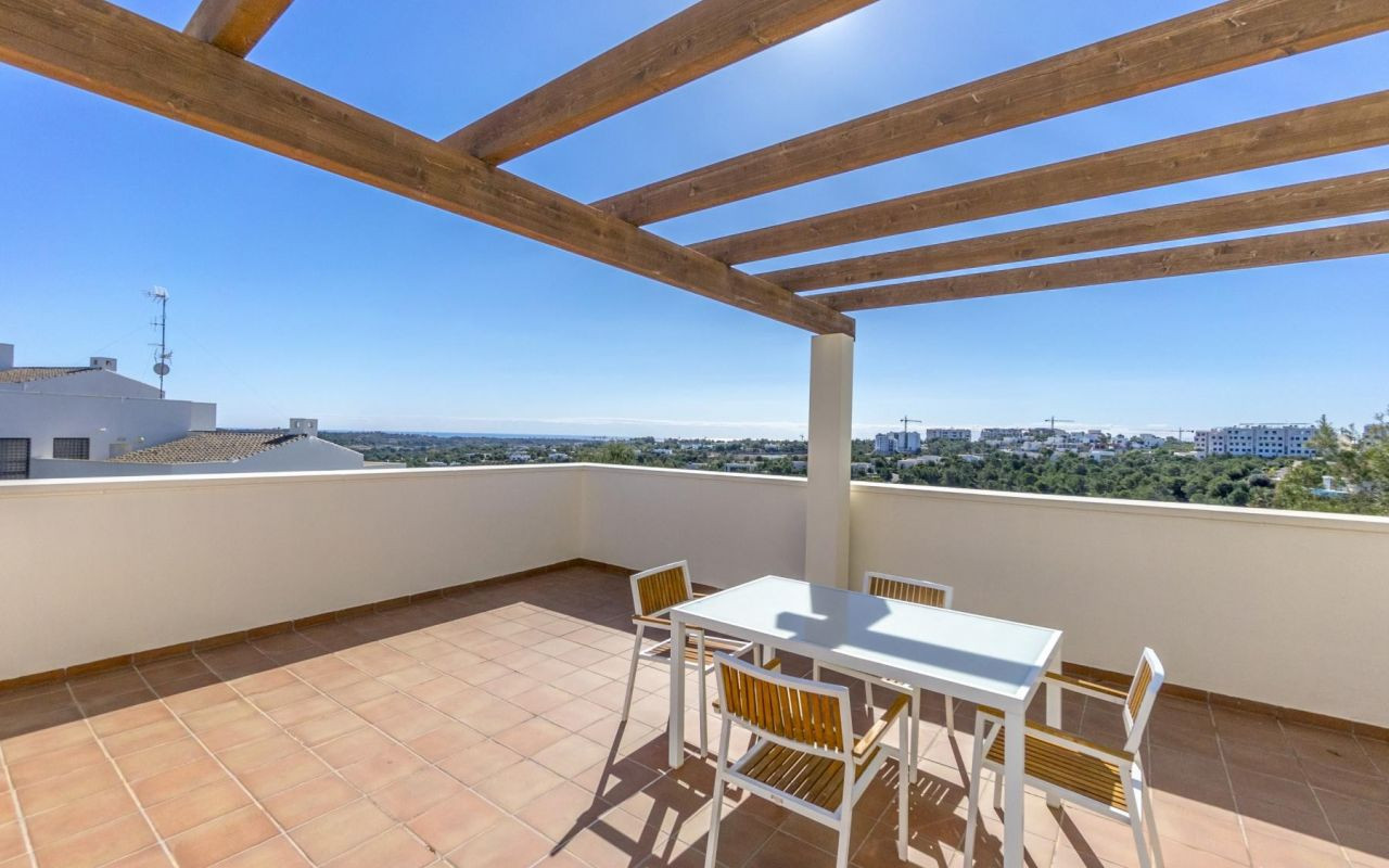 For sale - 2 Bedroom 2 Bathroom Penthouse in Orihuela Costa - Las Colinas Golf  - Alicante