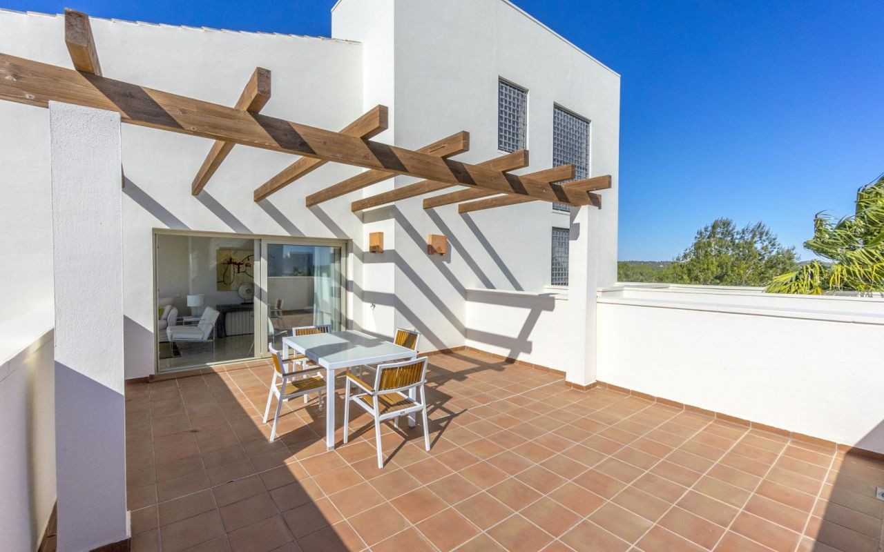 For sale - 2 Bedroom 2 Bathroom Penthouse in Orihuela Costa - Las Colinas Golf  - Alicante