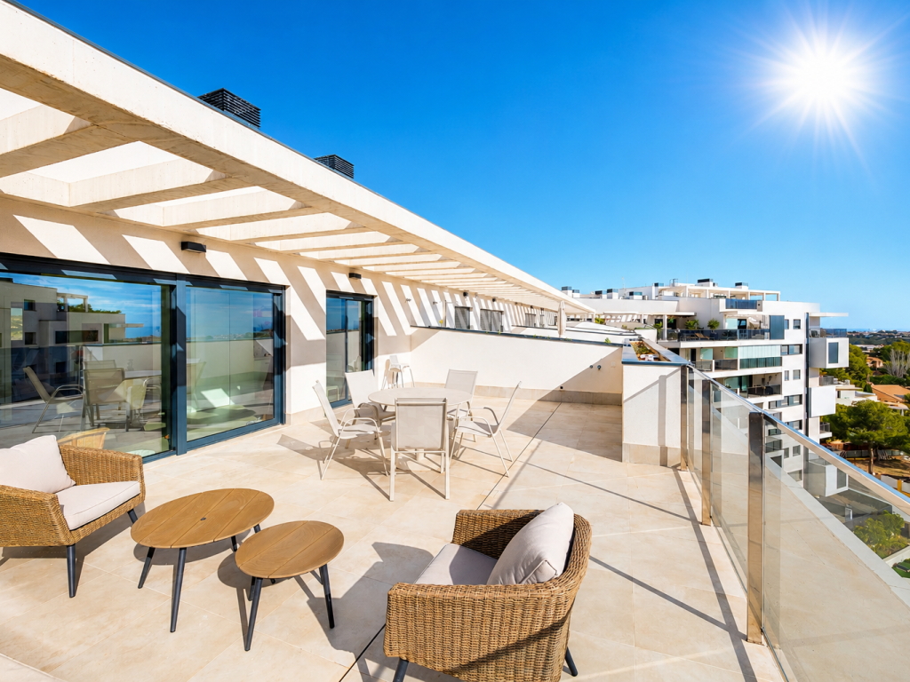 3 Bedroom 2 Bathroom Atico in Orihuela Costa