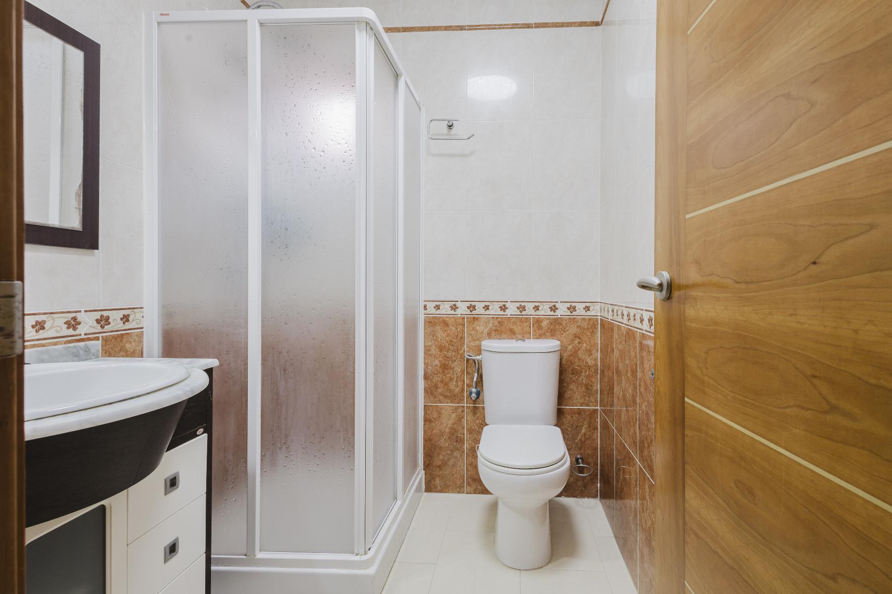 For sale - 2 Bedroom 2 Bathroom Chalet in Torrevieja - Aguas Nuevas  - Alicante