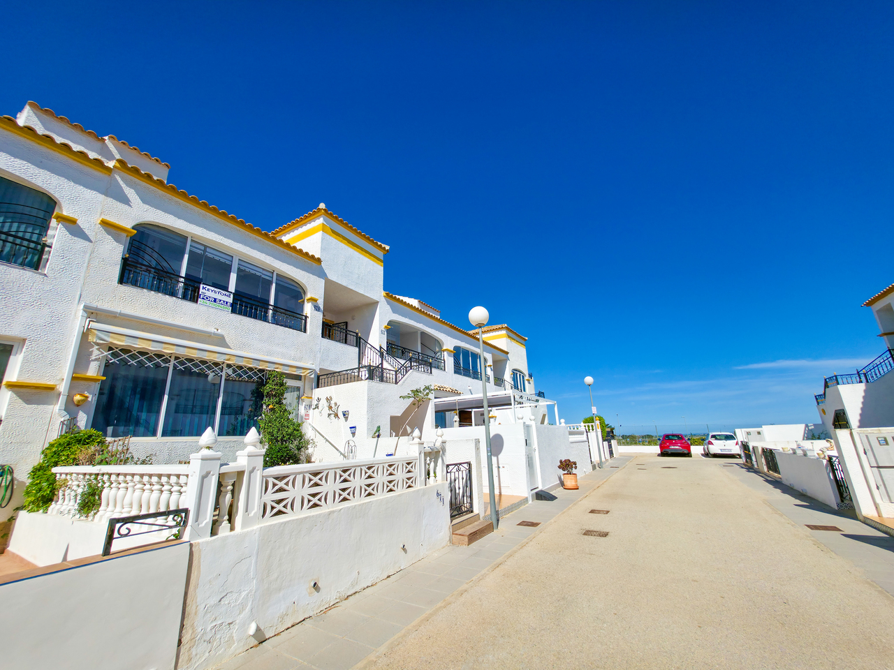For sale - 2 Bedroom 1 Bathroom Penthouse Apartment in Vistabella Golf Los Montesinos - , Vistabella Golf, Alicante, Spain - Alicante