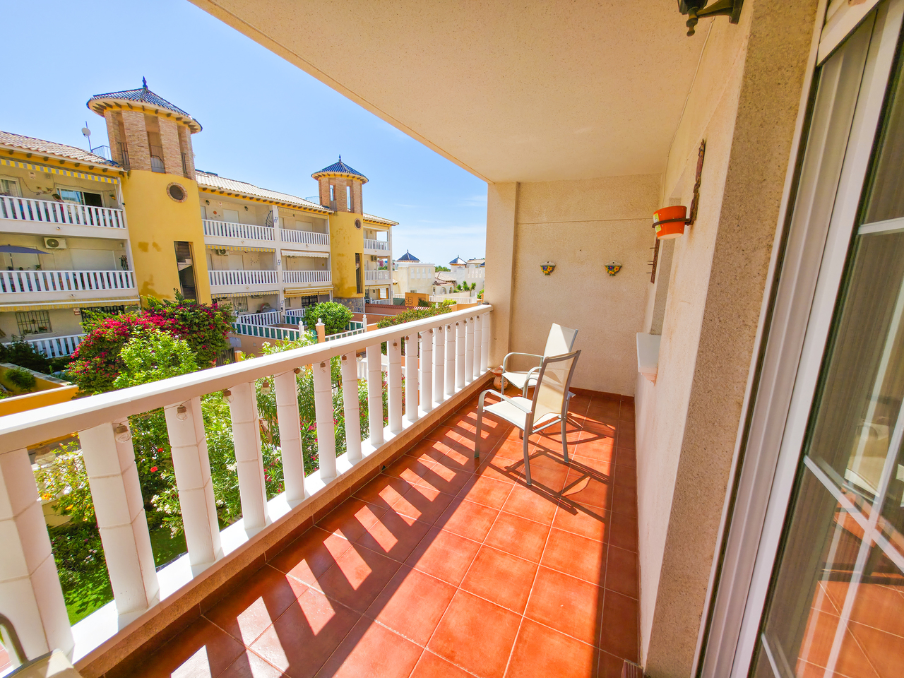 For sale - 2 Bedroom 1 Bathroom Apartment in Lomas de Cabo Roig - , Lomas de Cabo Roig, Alicante, Spain - Alicante