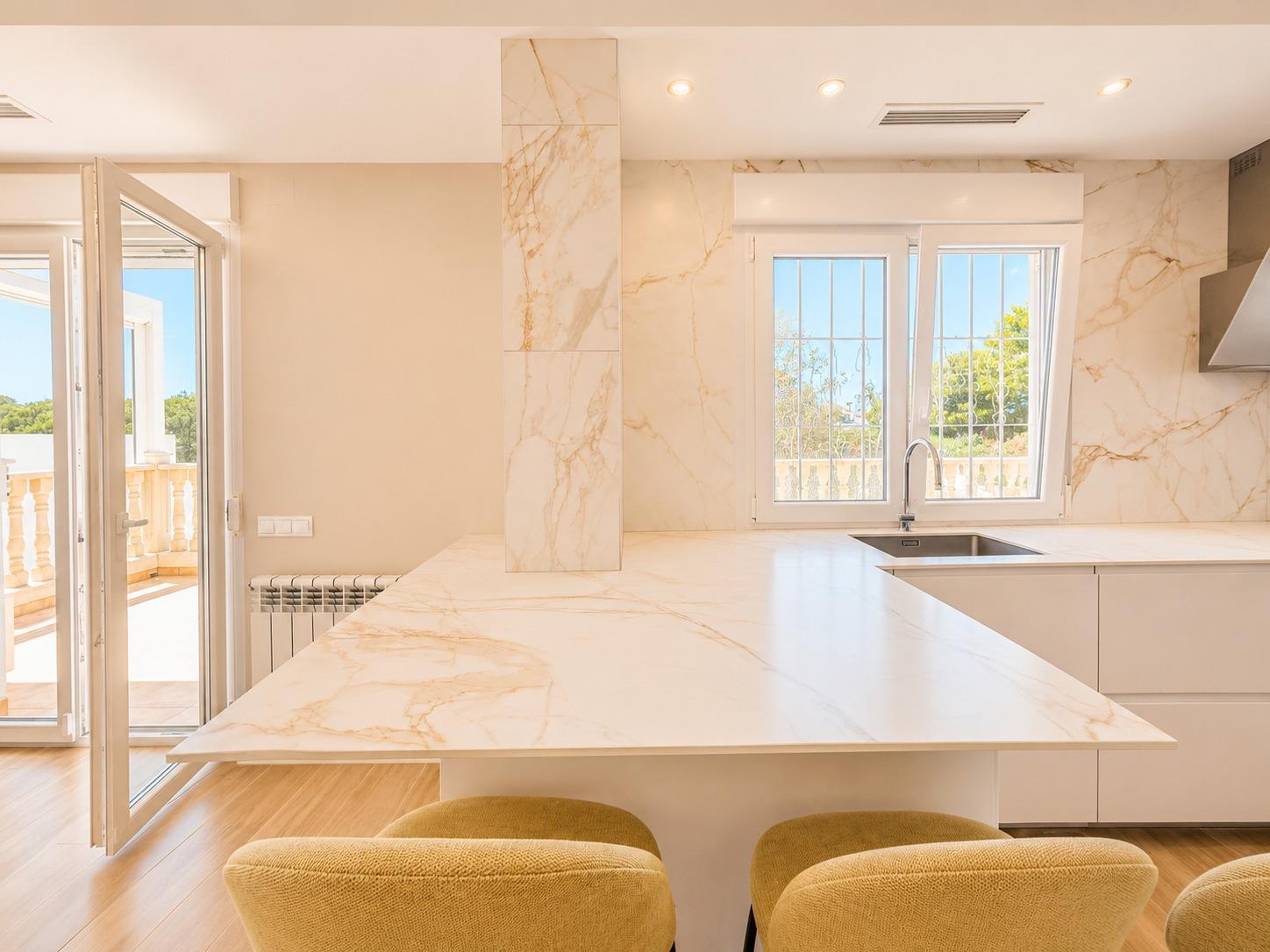 For sale - 4 Bedroom 5 Bathroom Villa in Cabo Roig - Campoamor  - Alicante