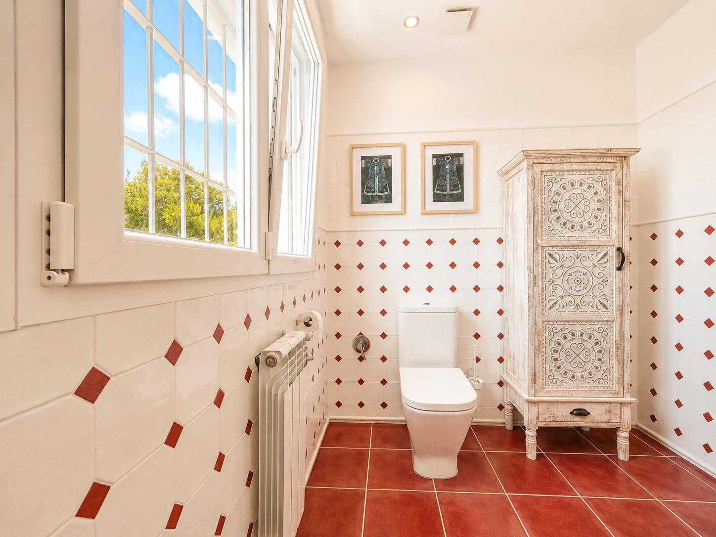 For sale - 4 Bedroom 5 Bathroom Villa in Cabo Roig - Campoamor  - Alicante
