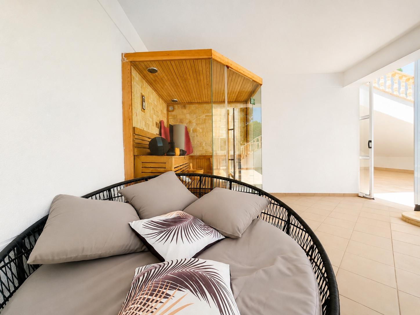 For sale - 4 Bedroom 5 Bathroom Villa in Cabo Roig - Campoamor  - Alicante