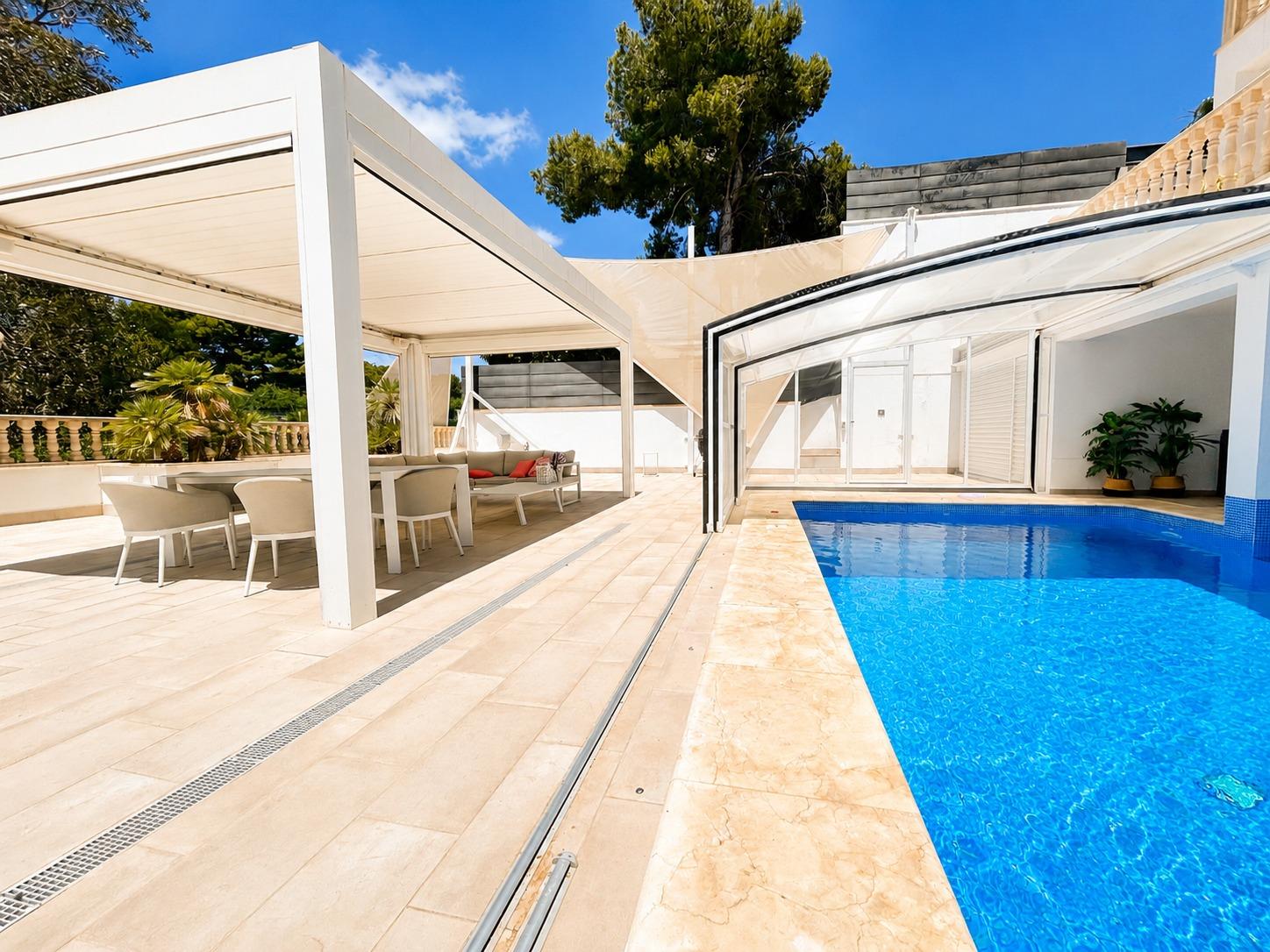For sale - 4 Bedroom 5 Bathroom Villa in Cabo Roig - Campoamor  - Alicante