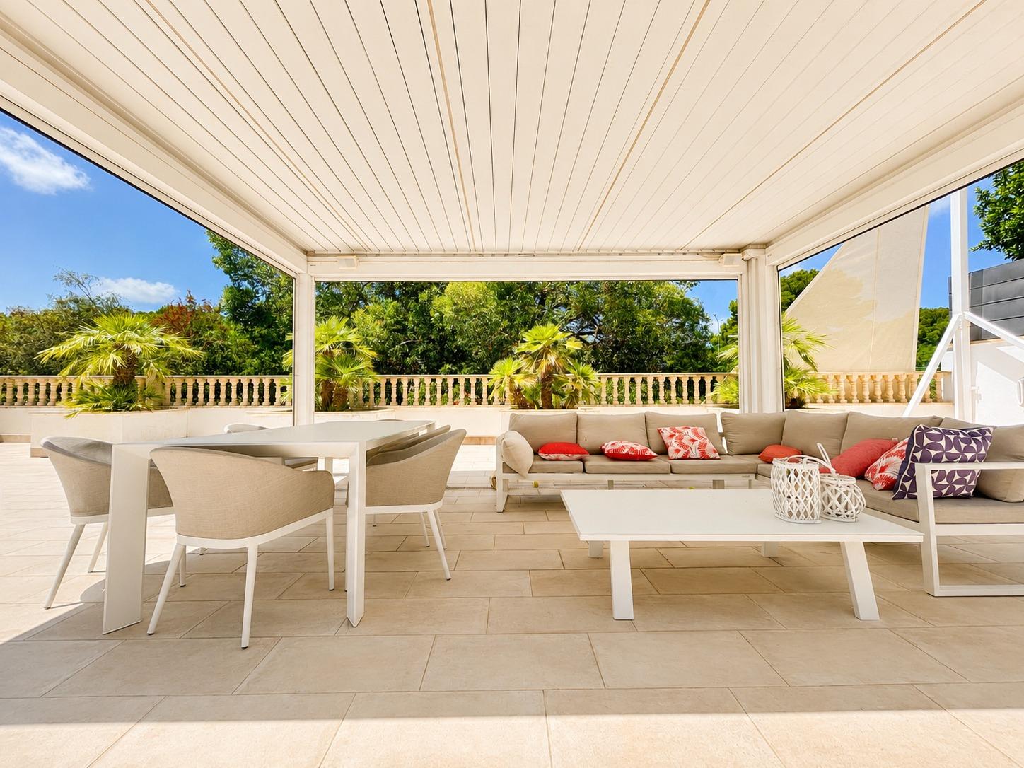 For sale - 4 Bedroom 5 Bathroom Villa in Cabo Roig - Campoamor  - Alicante