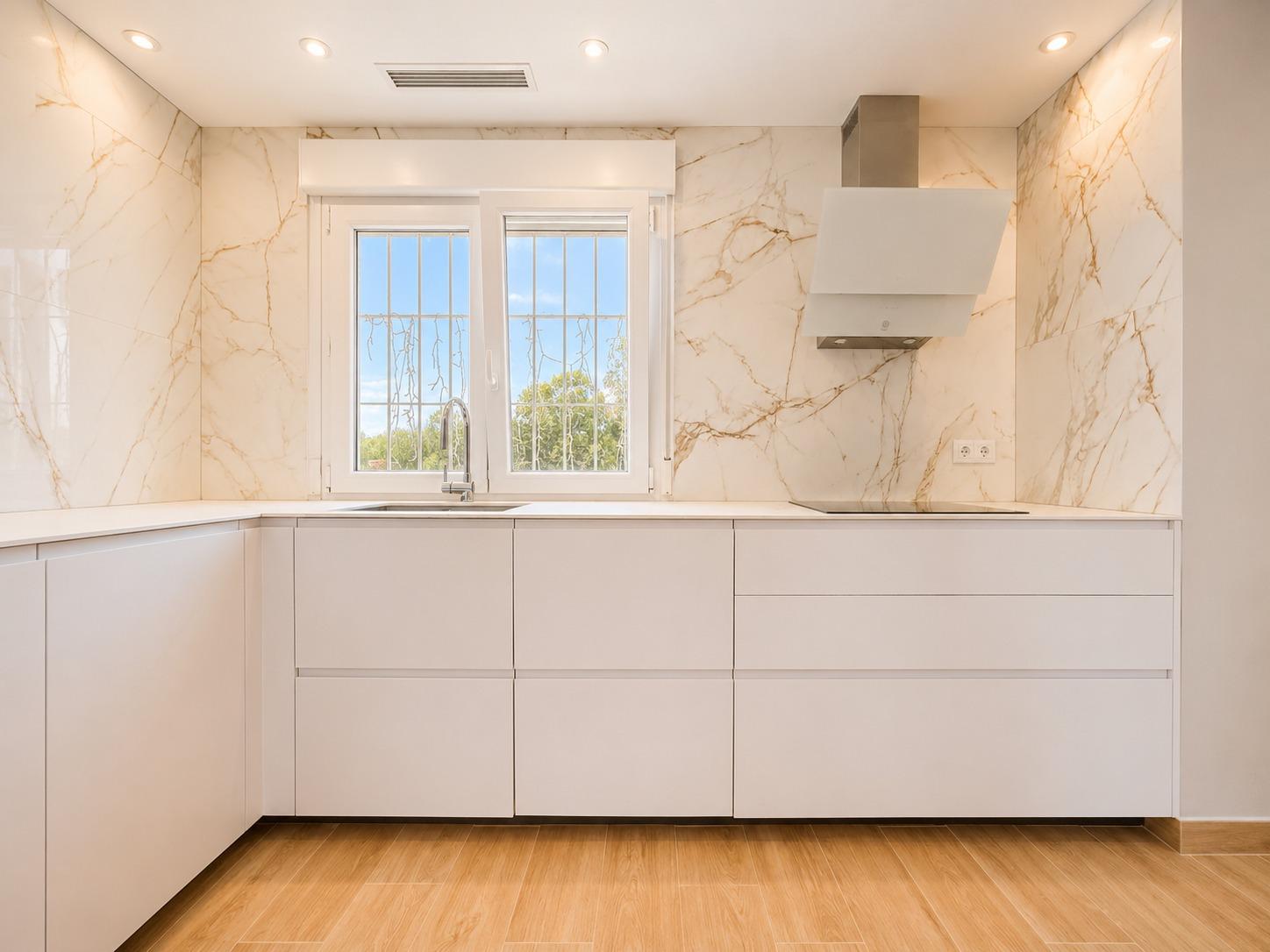 For sale - 4 Bedroom 5 Bathroom Villa in Cabo Roig - Campoamor  - Alicante