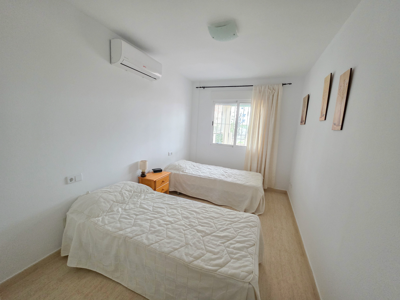 For sale - 2 Bedroom 1 Bathroom Apartment in Villamartin - , Villamartin, Alicante, Spain - Alicante