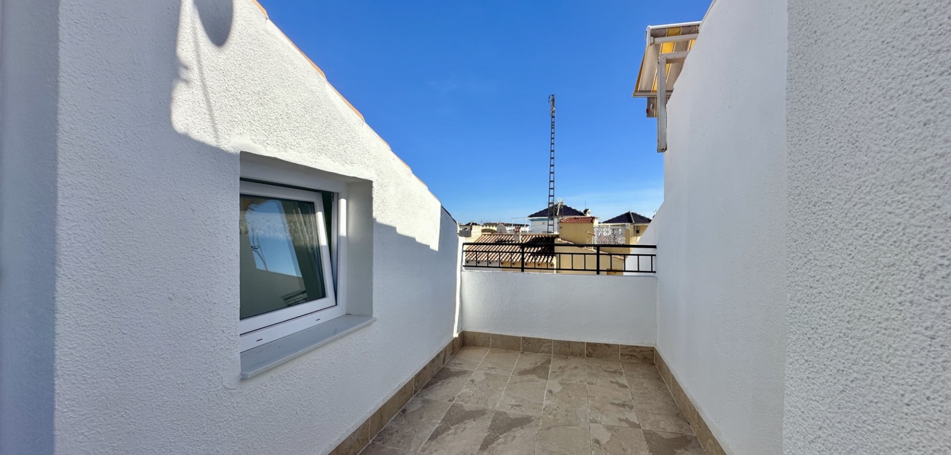 For sale - 3 Bedroom 2 Bathroom Townhouse in Torrevieja - Los Balcones - Los Altos del Edén  - Alicante