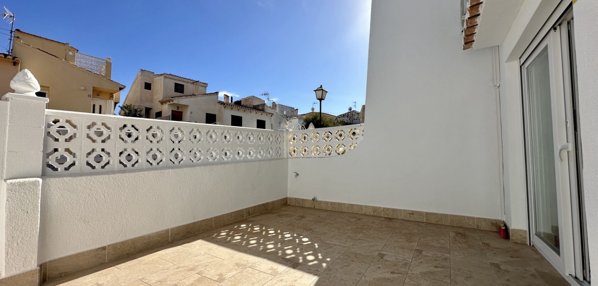 For sale - 3 Bedroom 2 Bathroom Townhouse in Torrevieja - Los Balcones - Los Altos del Edén  - Alicante