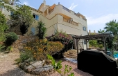 27-5-522-11-1130/78069, 4 Bedroom 3 Bathroom Villa in Las Ramblas Golf