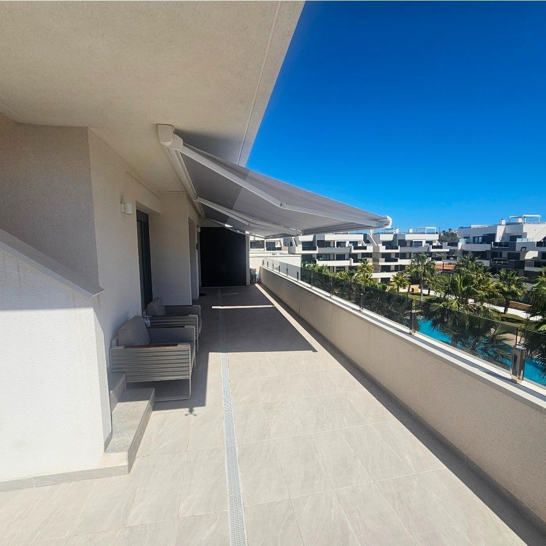 For sale - 4 Bedroom 2 Bathroom Penthouse in Orihuela Costa - Los Almendros-la Florida  - Alicante
