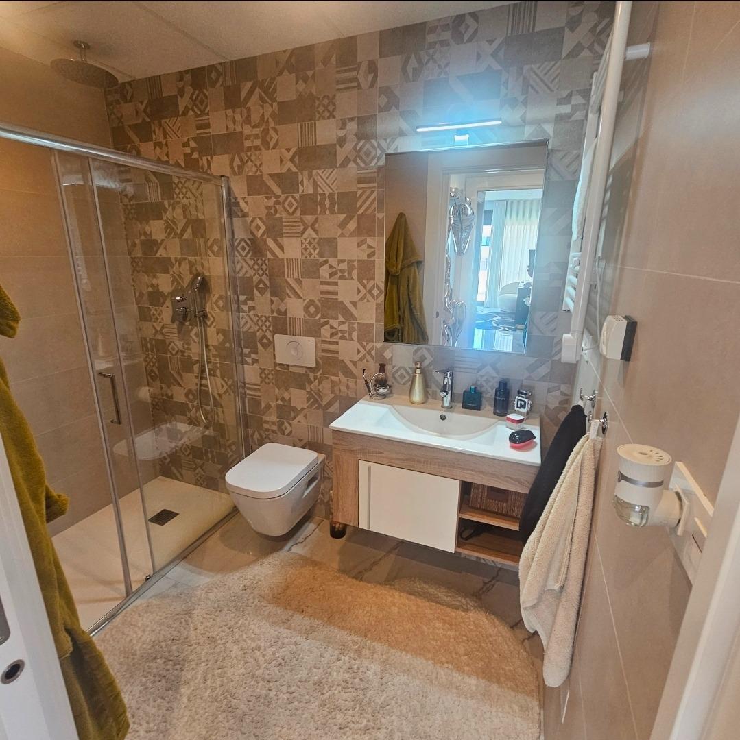 For sale - 4 Bedroom 2 Bathroom Penthouse in Orihuela Costa - Los Almendros-la Florida  - Alicante