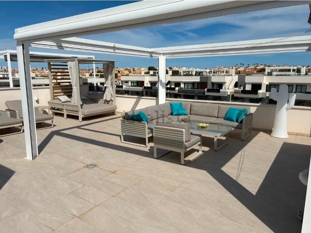 For sale - 4 Bedroom 2 Bathroom Penthouse in Orihuela Costa - Los Almendros-la Florida  - Alicante