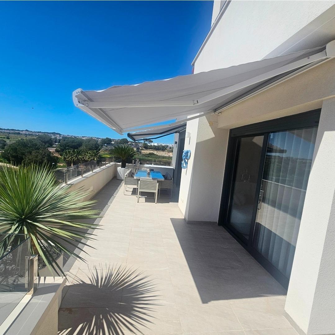 For sale - 4 Bedroom 2 Bathroom Penthouse in Orihuela Costa - Los Almendros-la Florida  - Alicante