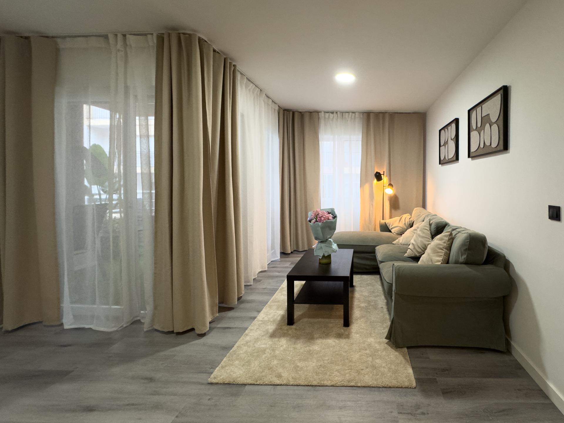 For sale - 2 Bedroom 1 Bathroom Apartment in Torrevieja - Curva Del Palangre  - Alicante