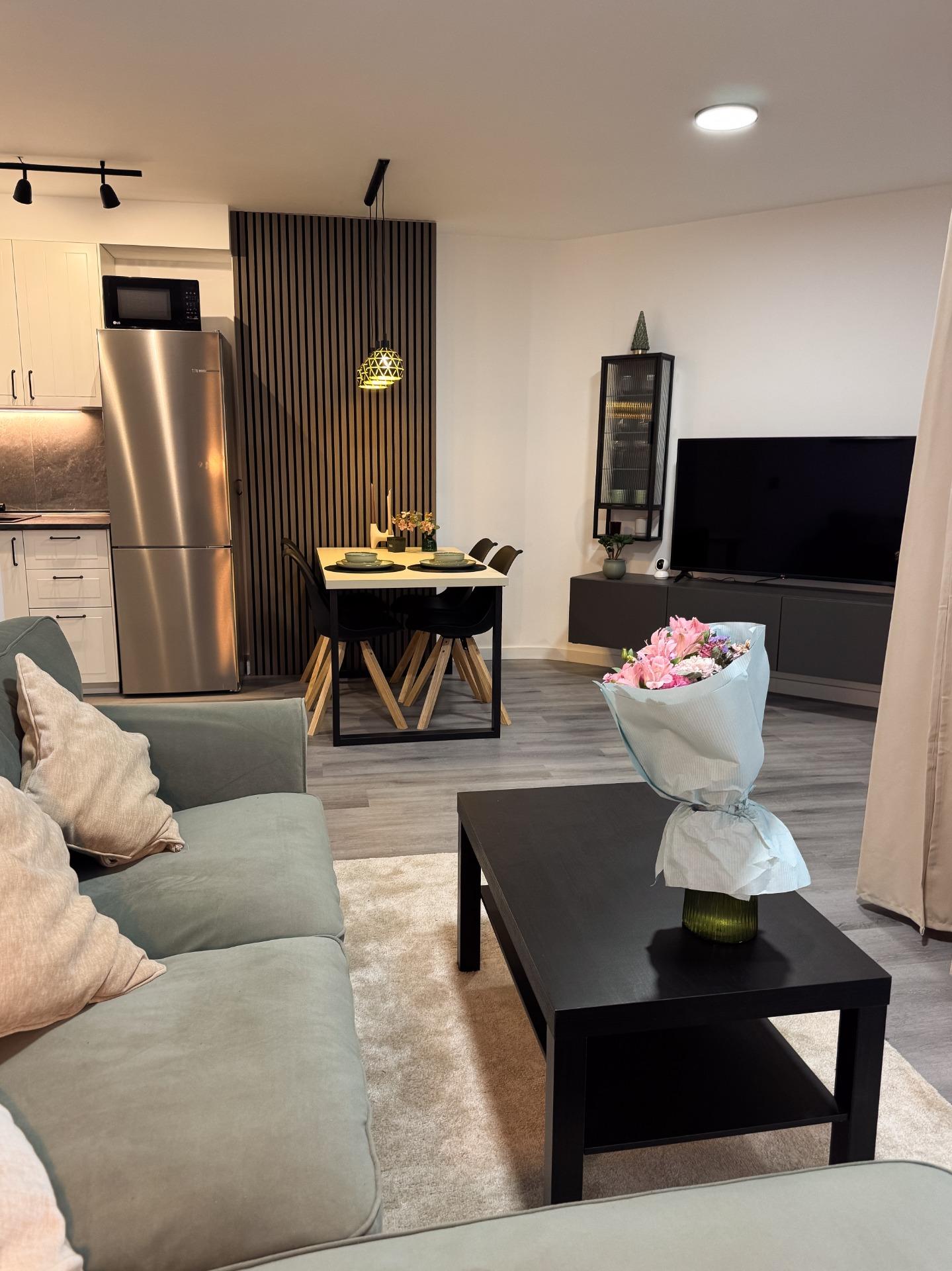 For sale - 2 Bedroom 1 Bathroom Apartment in Torrevieja - Curva Del Palangre  - Alicante