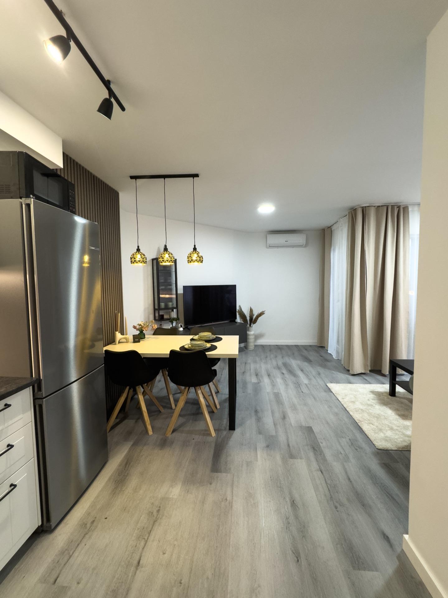 For sale - 2 Bedroom 1 Bathroom Apartment in Torrevieja - Curva Del Palangre  - Alicante