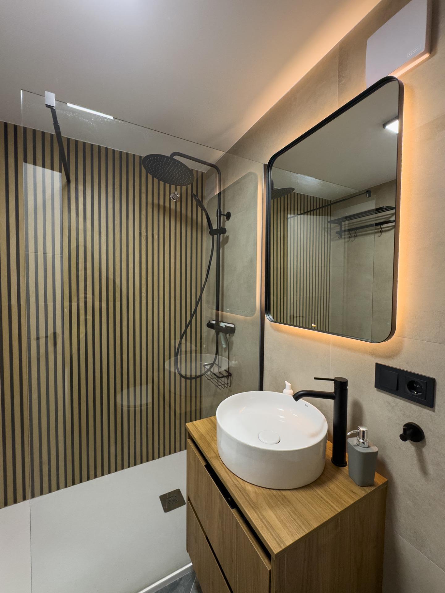 For sale - 2 Bedroom 1 Bathroom Apartment in Torrevieja - Curva Del Palangre  - Alicante