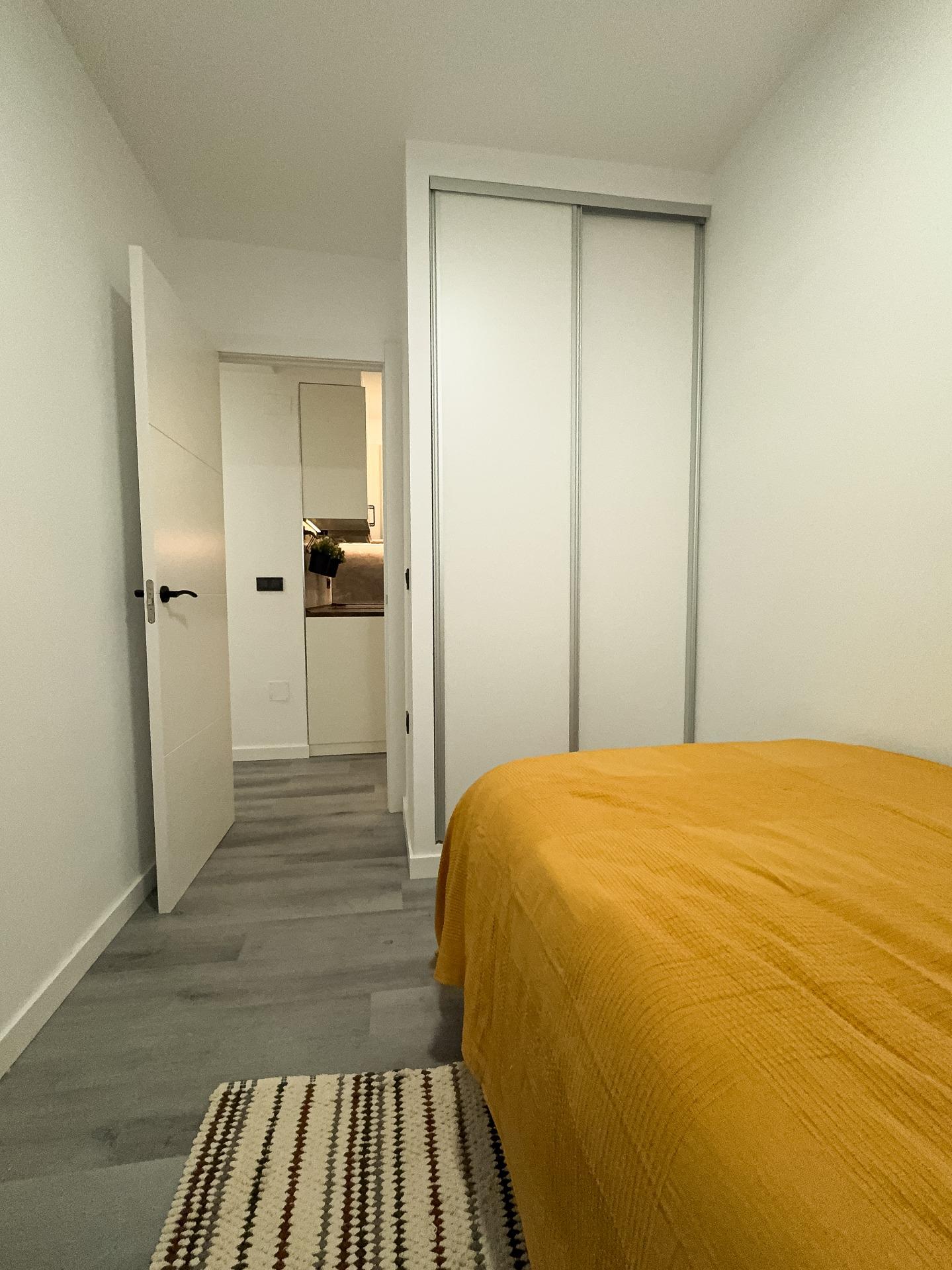 For sale - 2 Bedroom 1 Bathroom Apartment in Torrevieja - Curva Del Palangre  - Alicante