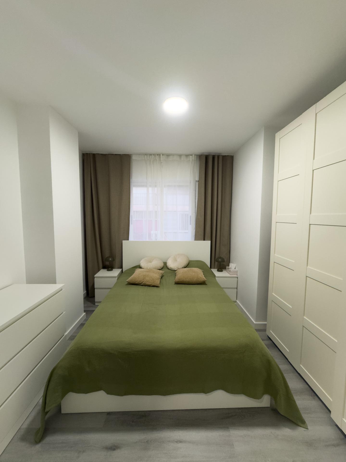 For sale - 2 Bedroom 1 Bathroom Apartment in Torrevieja - Curva Del Palangre  - Alicante