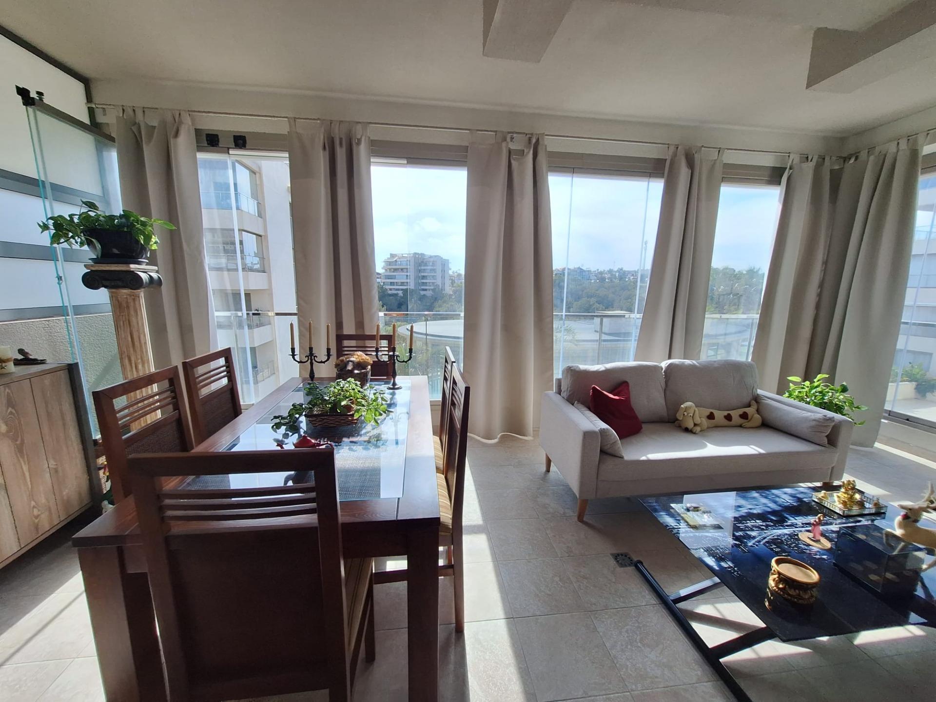 For sale - 3 Bedroom 2 Bathroom Apartment in Orihuela Costa - Los Dolses  - Alicante