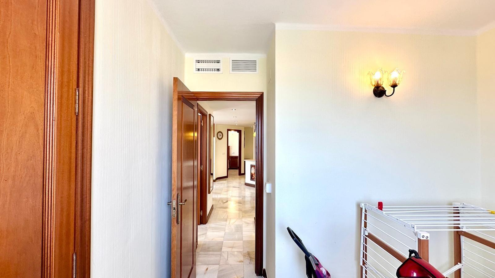 For sale - 3 Bedroom 2 Bathroom Apartment in Torrevieja - Los Frutales  - Alicante