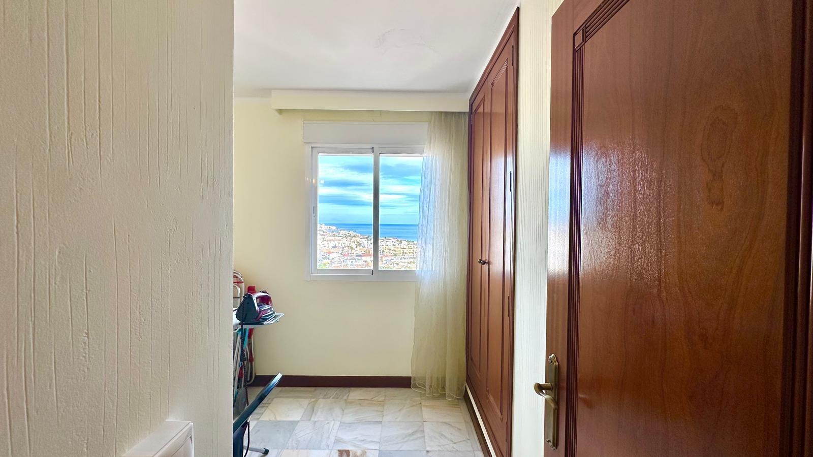 For sale - 3 Bedroom 2 Bathroom Apartment in Torrevieja - Los Frutales  - Alicante