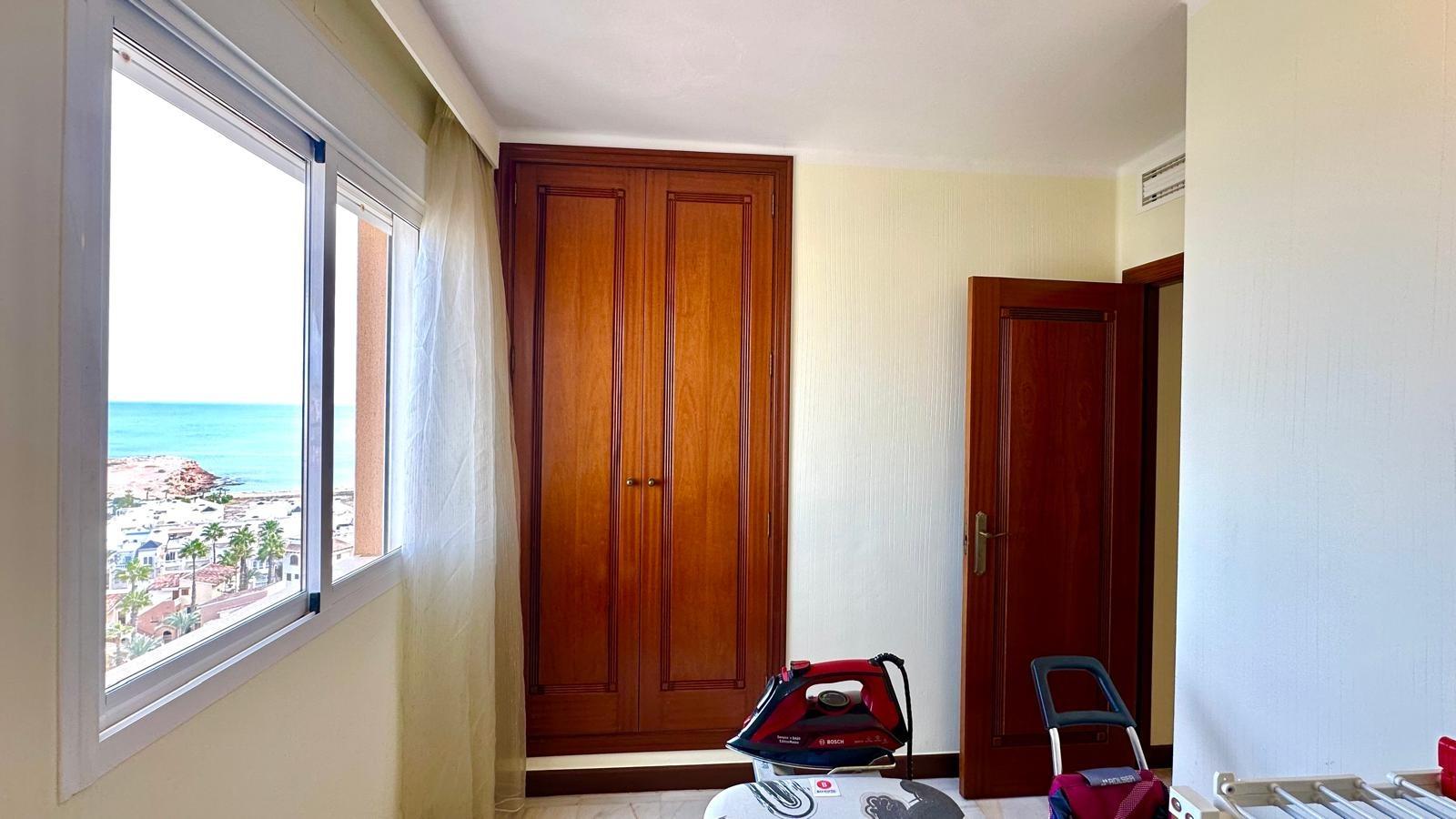 For sale - 3 Bedroom 2 Bathroom Apartment in Torrevieja - Los Frutales  - Alicante