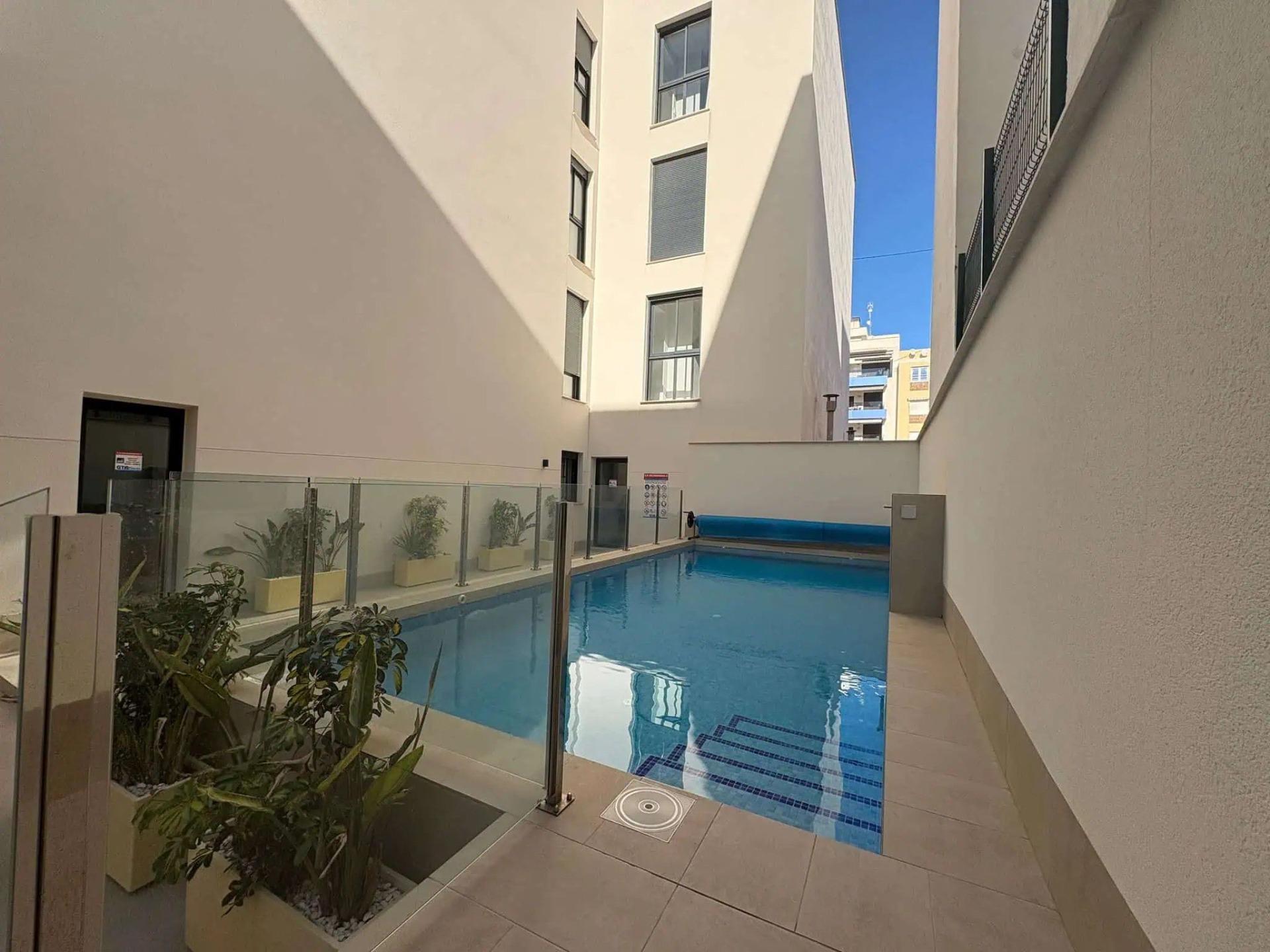 For sale - 3 Bedroom 2 Bathroom Penthouse in Torrevieja - Las Piscinas Naturales  - Alicante
