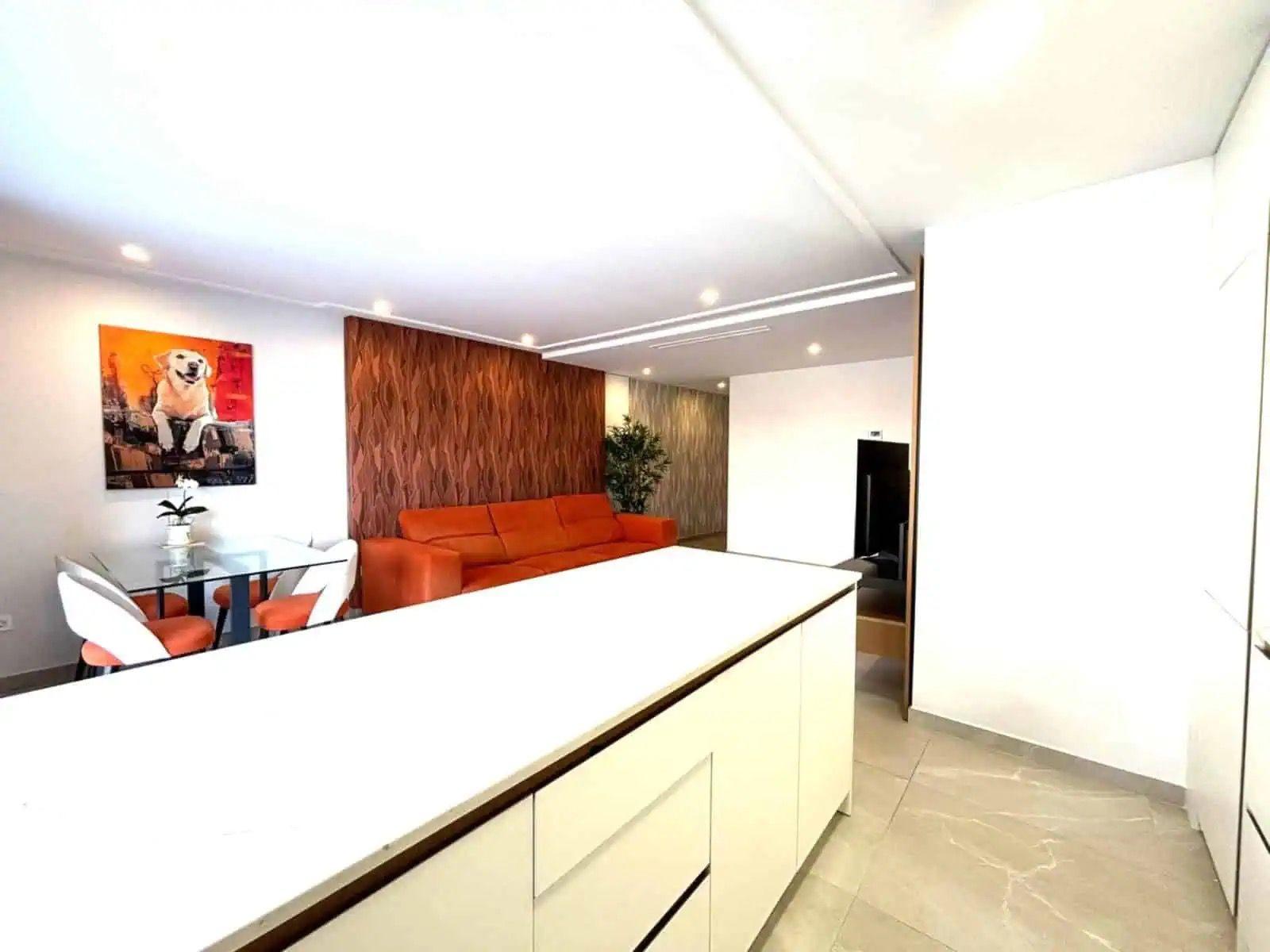 For sale - 3 Bedroom 2 Bathroom Penthouse in Torrevieja - Las Piscinas Naturales  - Alicante