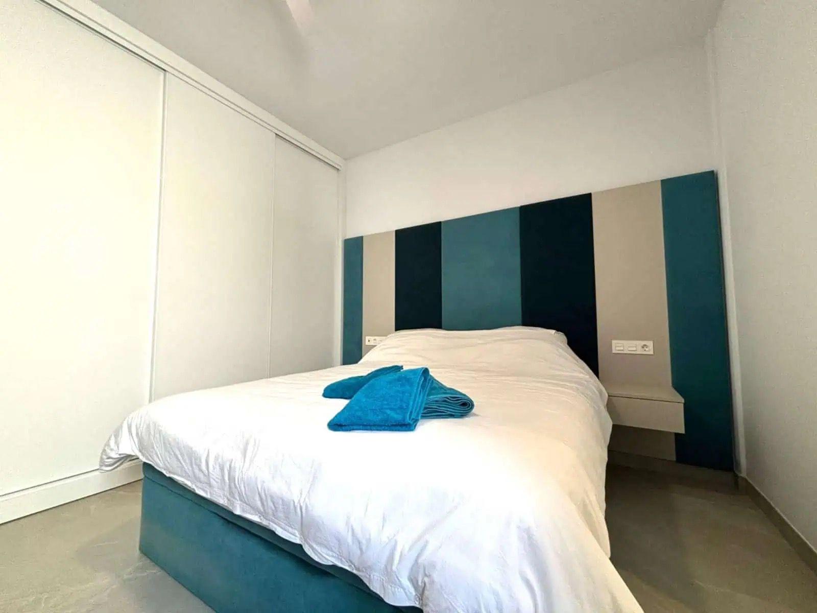 For sale - 3 Bedroom 2 Bathroom Penthouse in Torrevieja - Las Piscinas Naturales  - Alicante