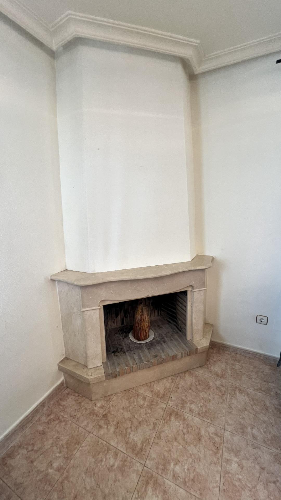 For sale - 4 Bedroom 2 Bathroom Semi Detached in Torrevieja - aguas nuevas  - Alicante