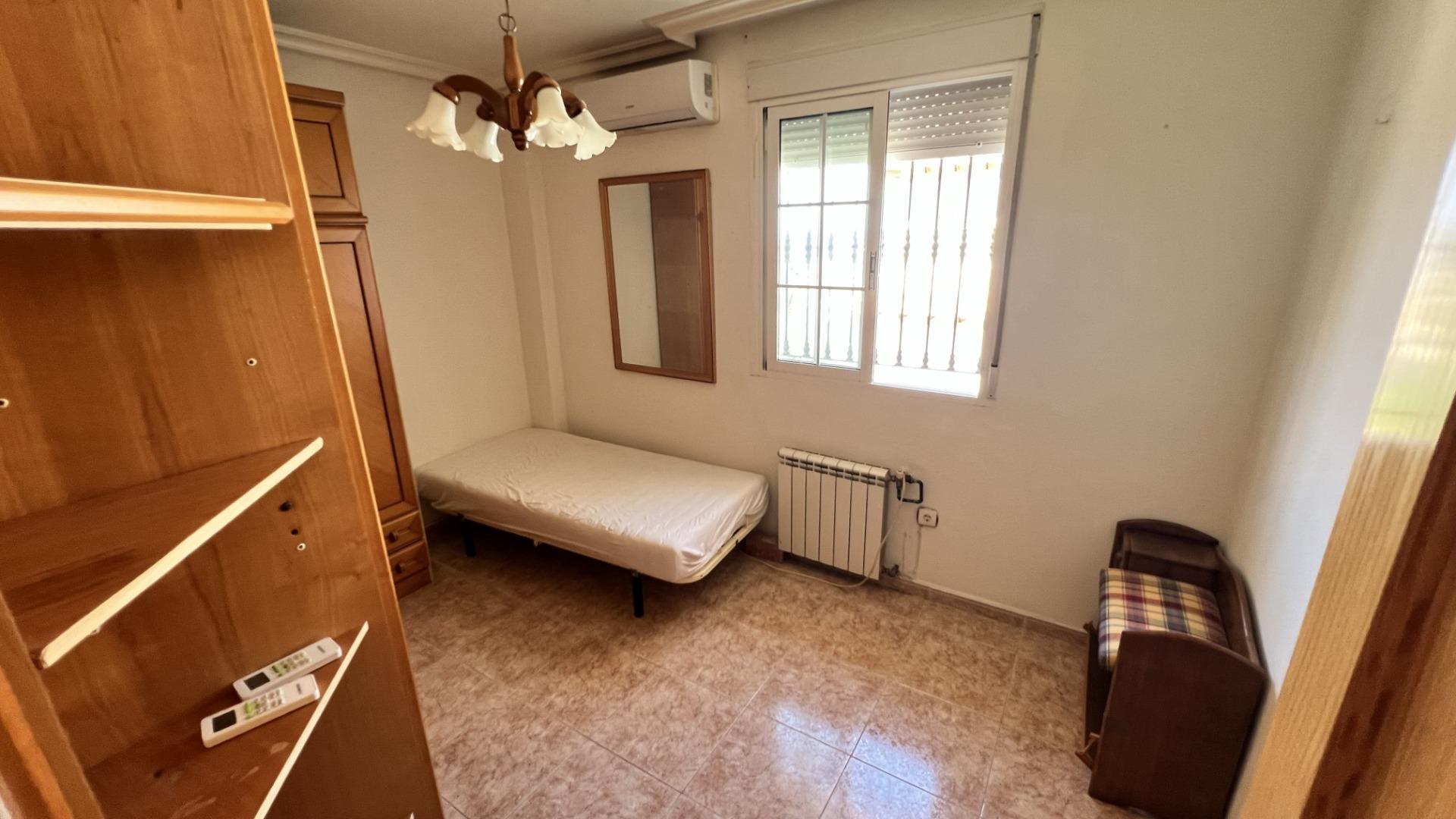 For sale - 4 Bedroom 2 Bathroom Semi Detached in Torrevieja - aguas nuevas  - Alicante