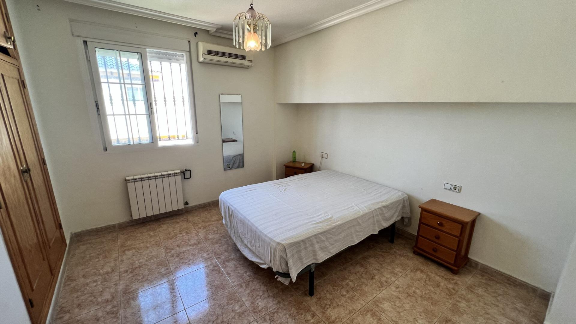 For sale - 4 Bedroom 2 Bathroom Semi Detached in Torrevieja - aguas nuevas  - Alicante
