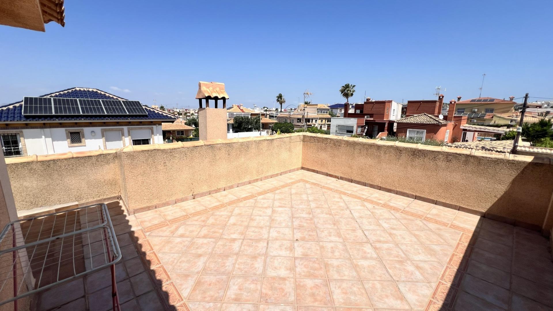 For sale - 4 Bedroom 2 Bathroom Semi Detached in Torrevieja - aguas nuevas  - Alicante