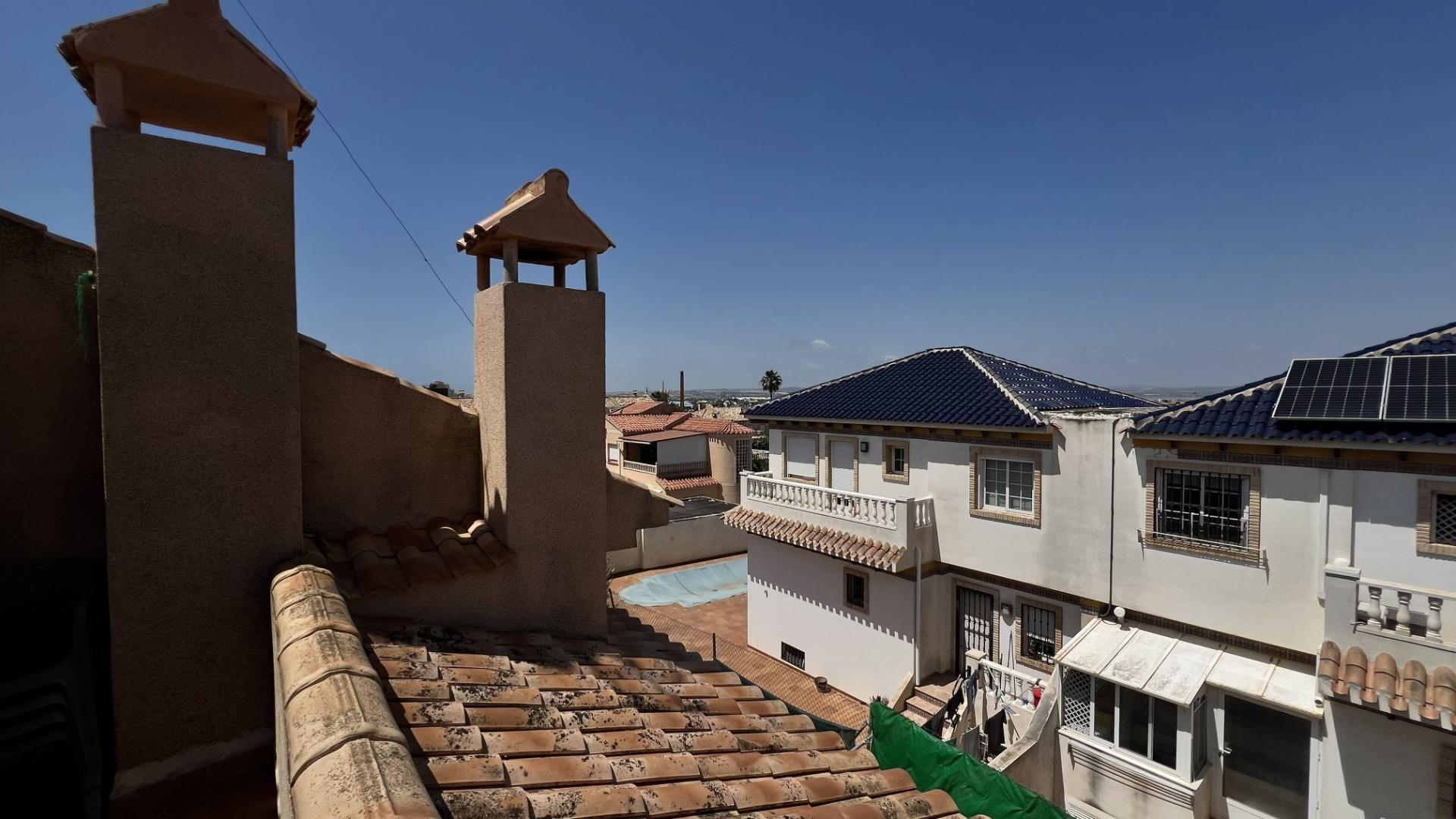 For sale - 4 Bedroom 2 Bathroom Semi Detached in Torrevieja - aguas nuevas  - Alicante