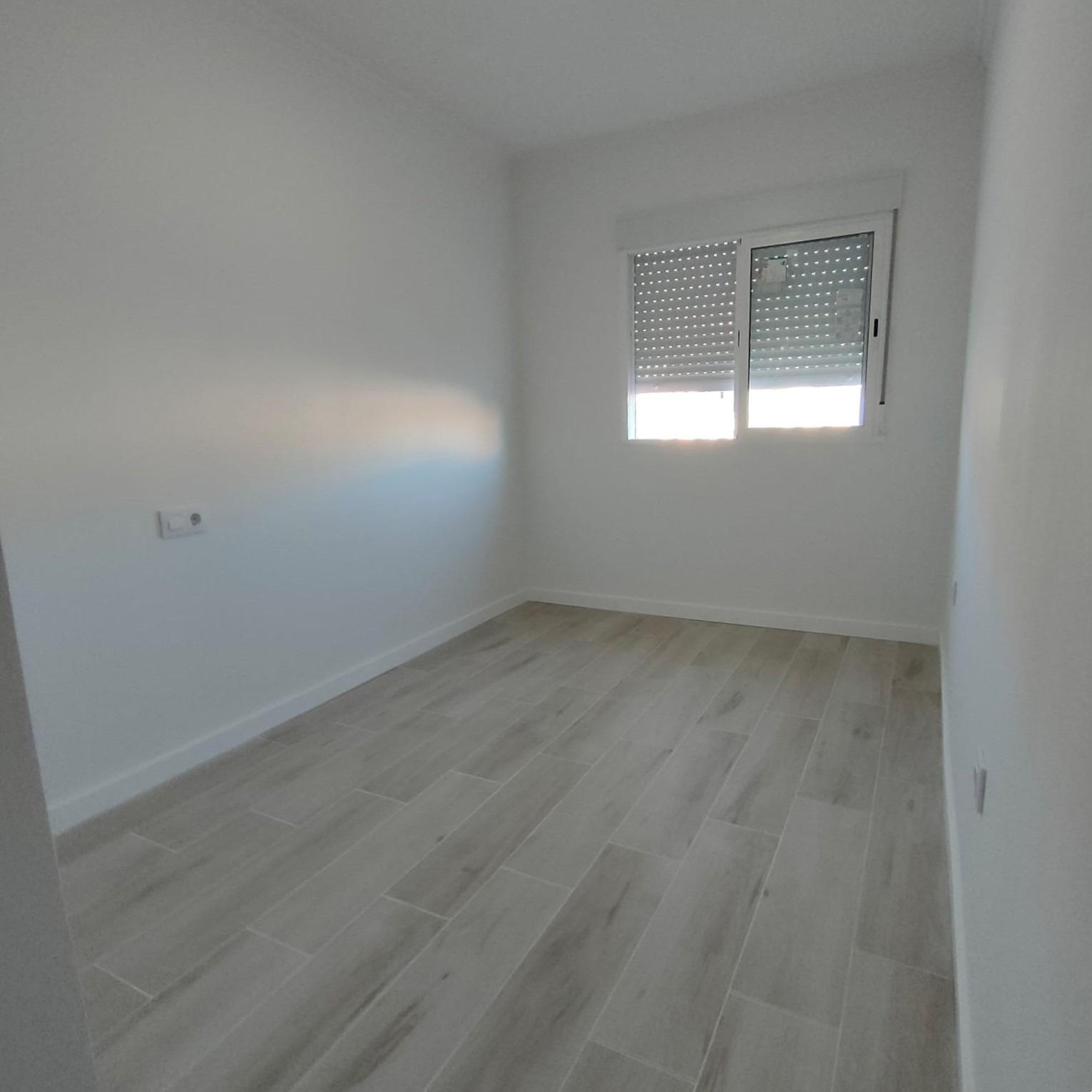 For sale - 2 Bedroom 2 Bathroom Town House in Torrevieja - Sector 25  - Alicante