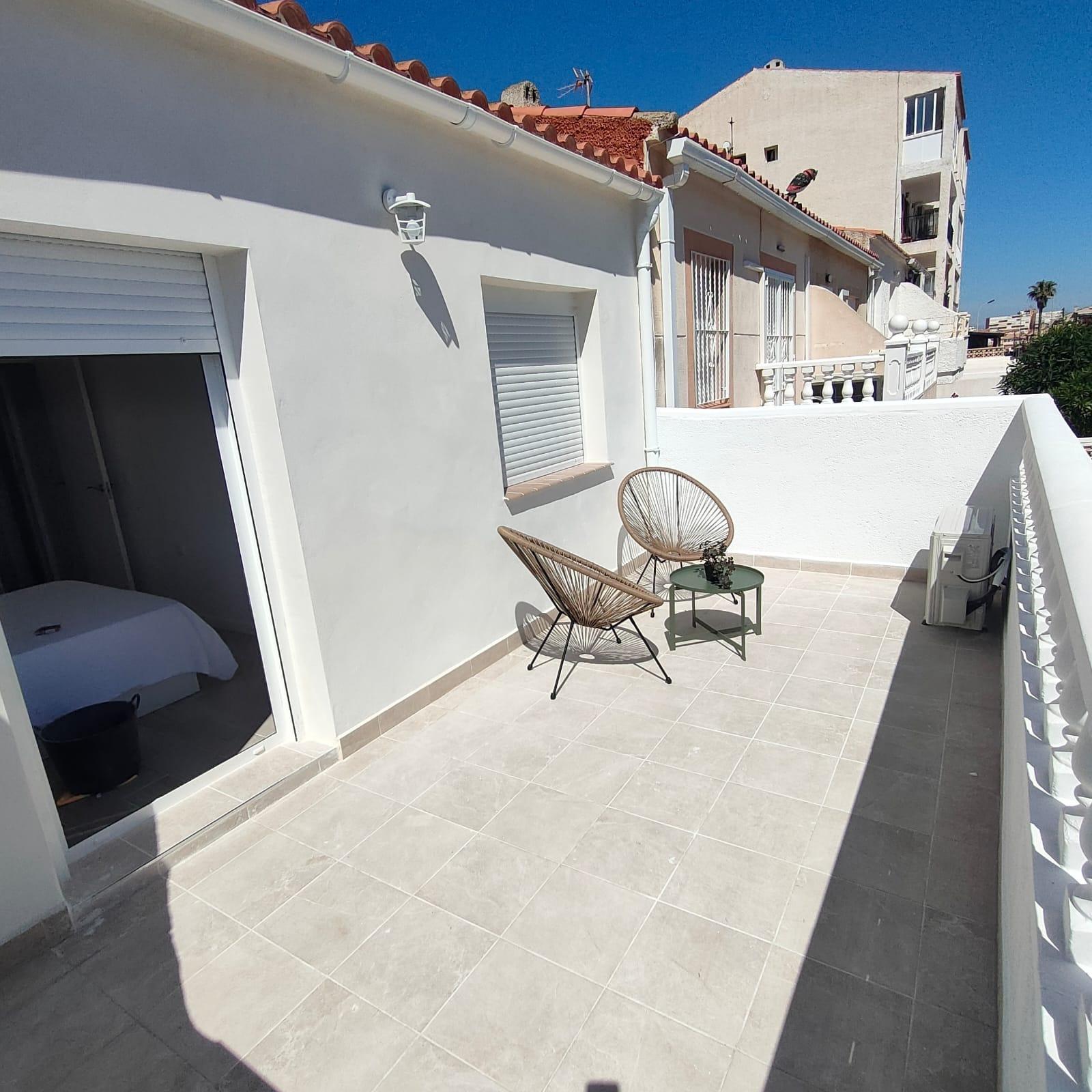 For sale - 2 Bedroom 2 Bathroom Town House in Torrevieja - Sector 25  - Alicante