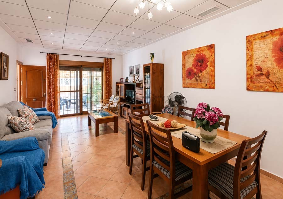 For sale - 3 Bedroom 2 Bathroom Semi Detached in Orihuela Costa - Punta Prima  - Alicante