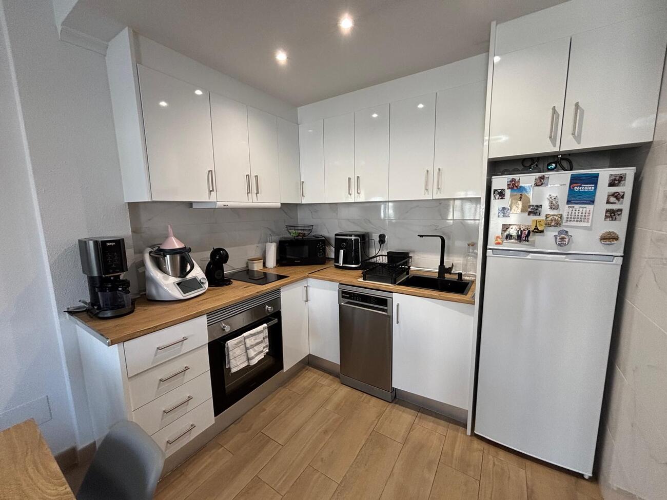For sale - 2 Bedroom 1 Bathroom Apartment in Torrevieja - Costa Blanca  - Alicante