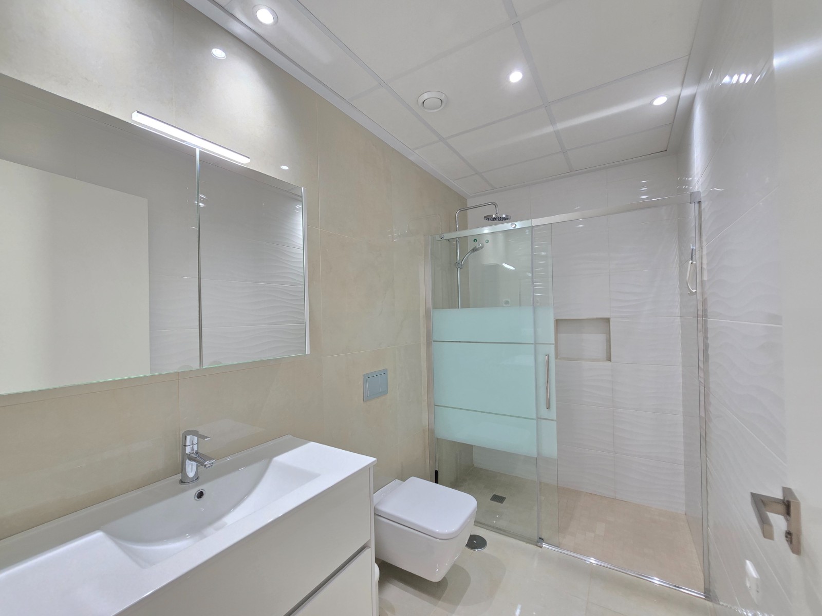 For sale - 3 Bedroom 2 Bathroom Villa in Ciudad Quesada - Costa Blanca  - Alicante
